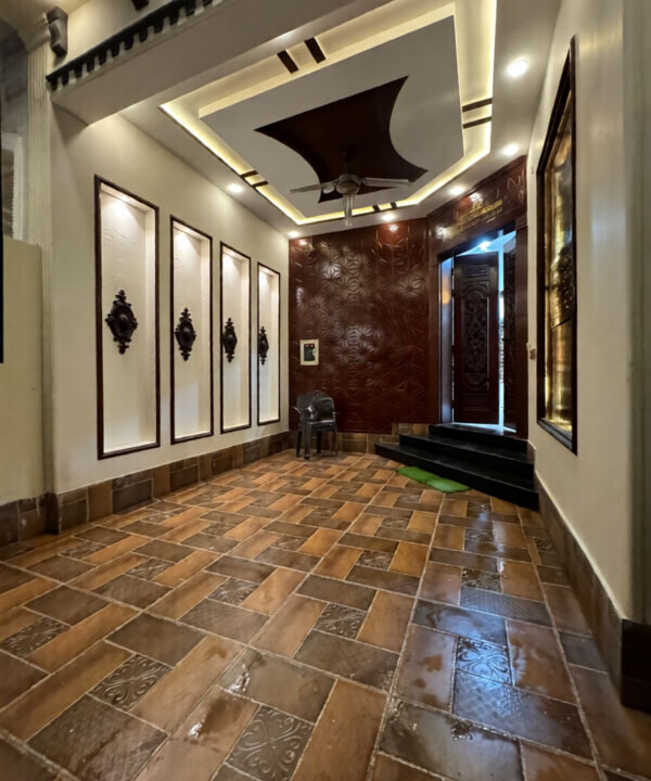 -a6f75a80-3d36-48f5-9afa-410b94542773